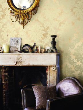 Светящиеся обои с крупным узором.