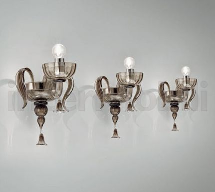 Бра из дымчатого стекла