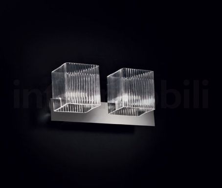 Настенный светильник с плафонами-кубами