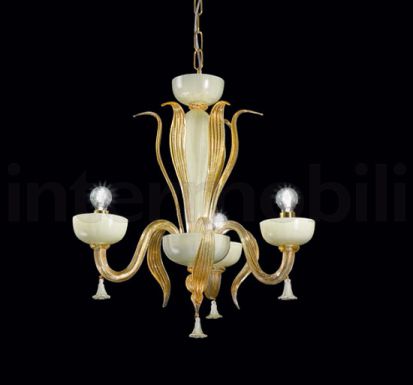 Подвесная люстра с золотистым декором