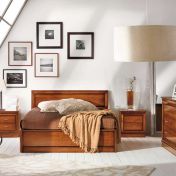 Традиционная спальня с двуспальной кроватью из коллекции Verona