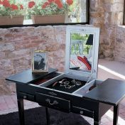 Туалетный столик с раздвижной столешницей от Tonin Casa