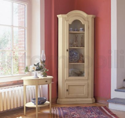 Угловая витрина из классической коллекции Decor
