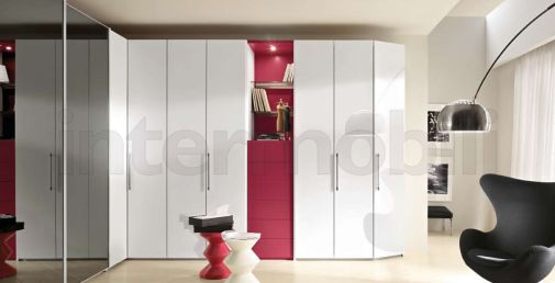 Угловой платяной шкаф из коллекции SESTANTE