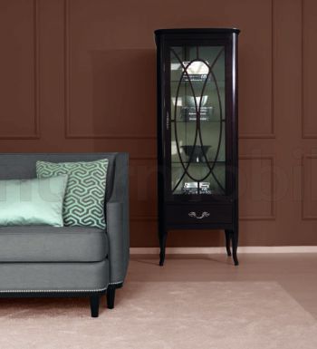 Узкая витрина DOLCE VITA