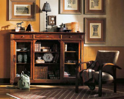 Витрина из коллекции Amboise фабрики Grande Arredo