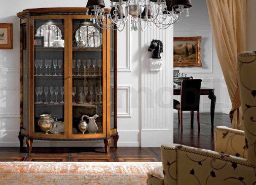 Витрина в классическом стиле из коллекции Venezia