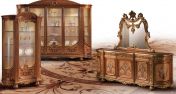 Витрины, комод и зеркало из коллекции Bazzi.