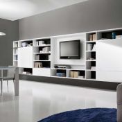 Вместительная подвесная стенка для гостиных от Mercantini