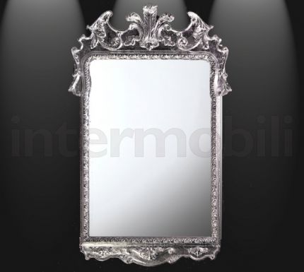 Восхитительное зеркало в серебристой раме