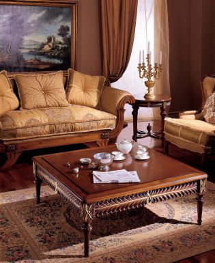 Восхитительный комплект в классическом стиле для гостиной
