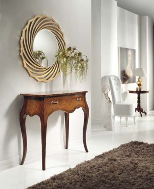 Высокая консоль на длинных ножках