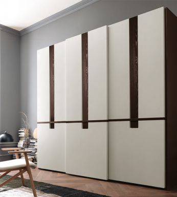 Высокие шкафы со створками Skyline