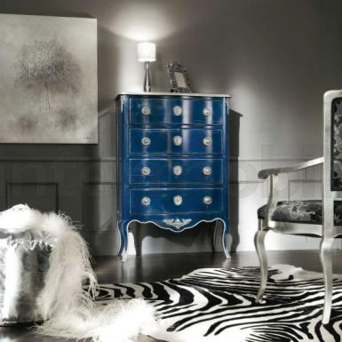 Высокий синий комод