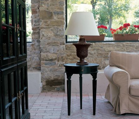 Высокий стол с круглой столешницей от Tonin Casa