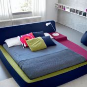 Яркая кровать DINGHI COLOR