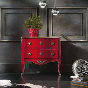 Яркий комод