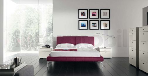 Яркий комплект для спальни из коллекции FORMAT