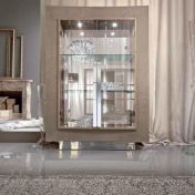 Закрытая витрина для столовой из коллекции Sunrise