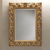 Зеркало в золотой резной раме