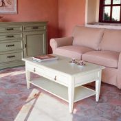 Журнальный стол из классической коллекции Tonin Casa